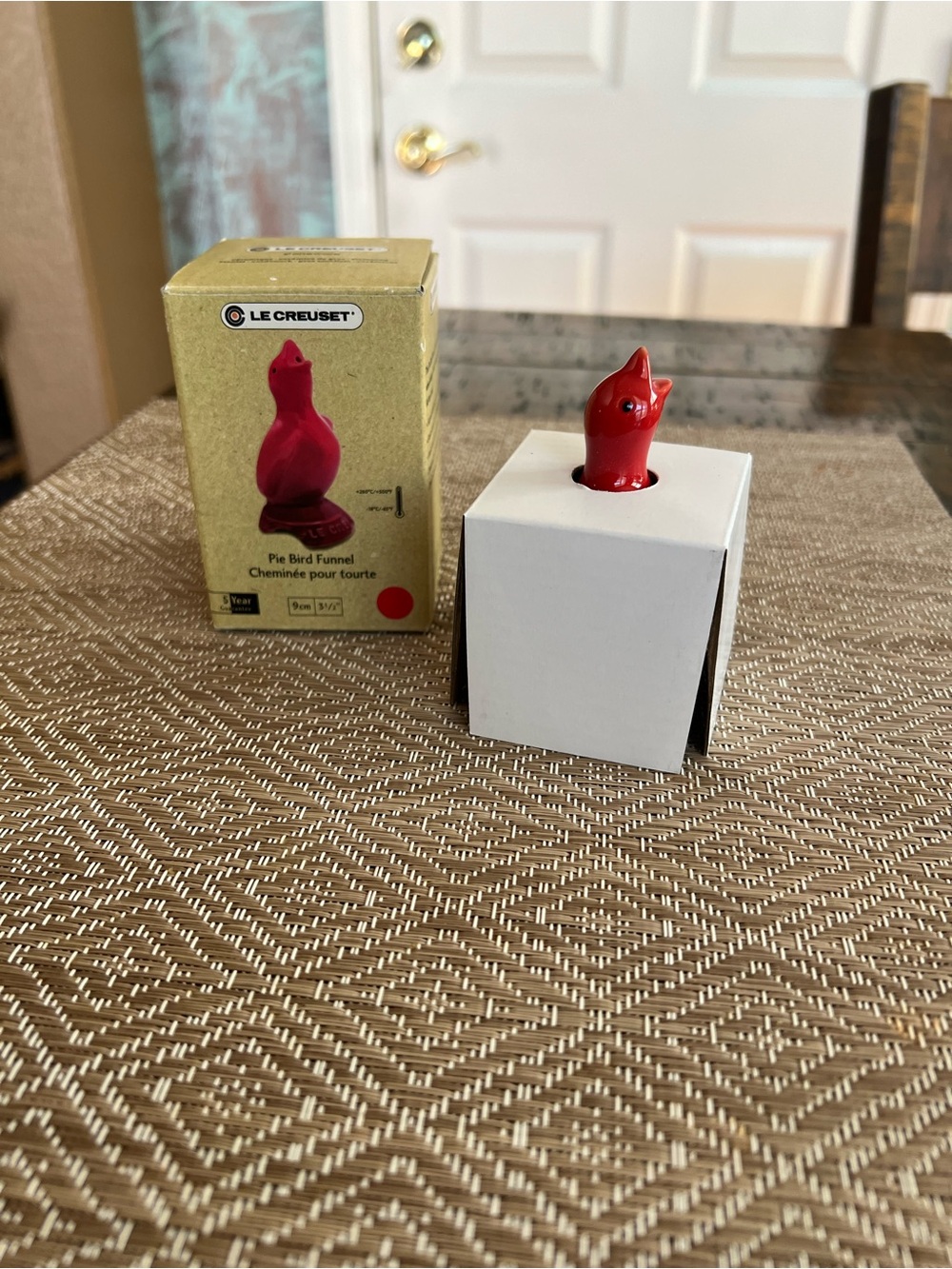 Le Creuset Red Ceramic Pie Bird Funnel